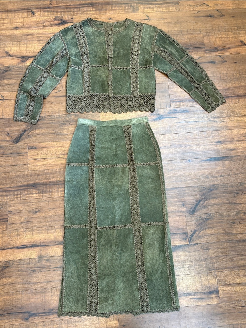 Vtg SMH Suede Leather Crochet Patchwork 2pc Skirt Suit Set Green Boho Medium 8